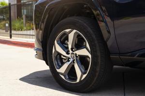 Toyota RAV4 Prime SE 2020 года 